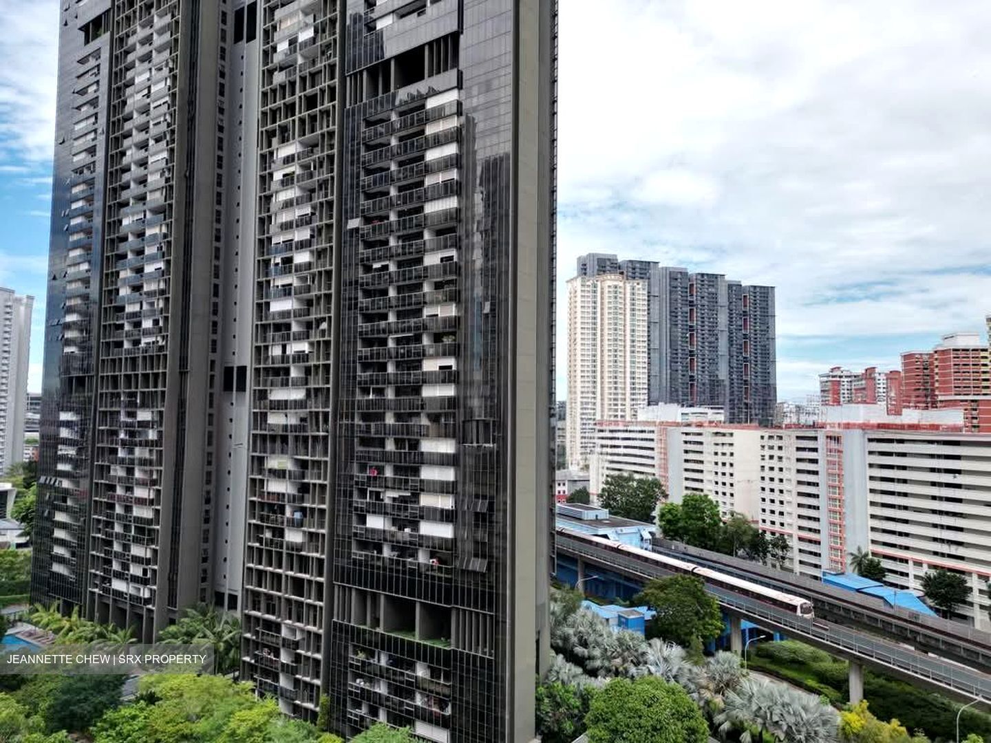 Commonwealth Towers (D3), Condominium #585642311